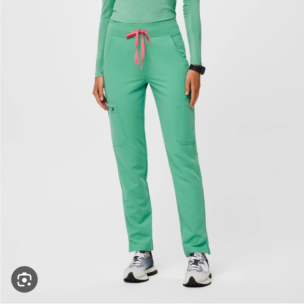 Figs High Waisted Yola Skinny Scrub Surgical Green- Size Small